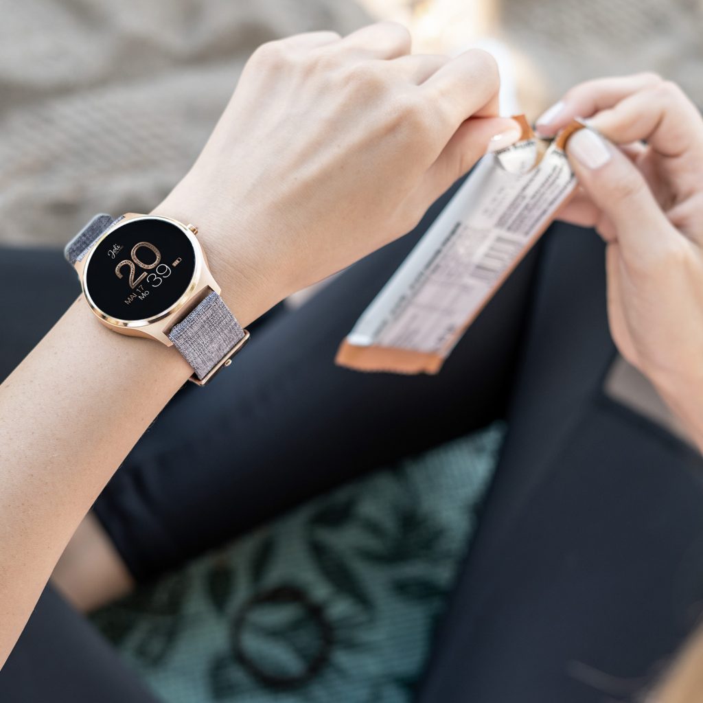 smartwatch mit blutdruckmesser SIONA COLOR FIT - BRIGHT SILVER